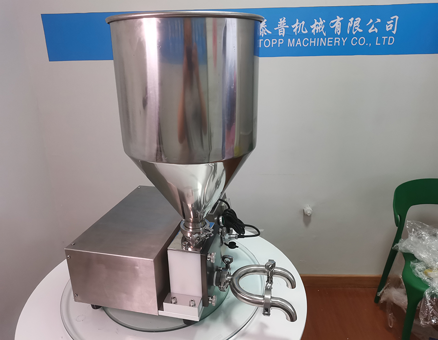 Sale one cream filling machine to England