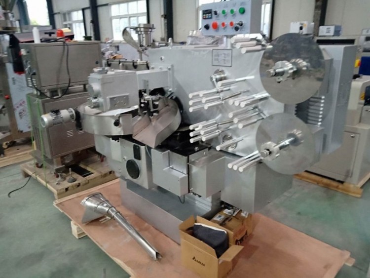 soft candy packing machine